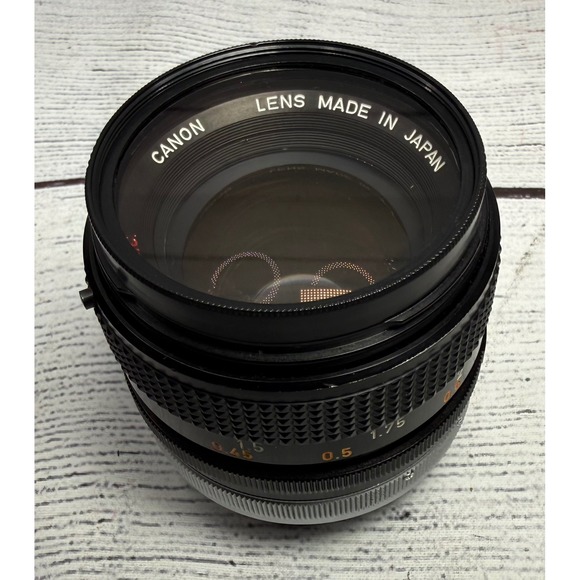 Canon FD 50mm F1.4 S.S.C. Lens with Original Box and Warranty Card Made in Japan - Picture 7 of 13